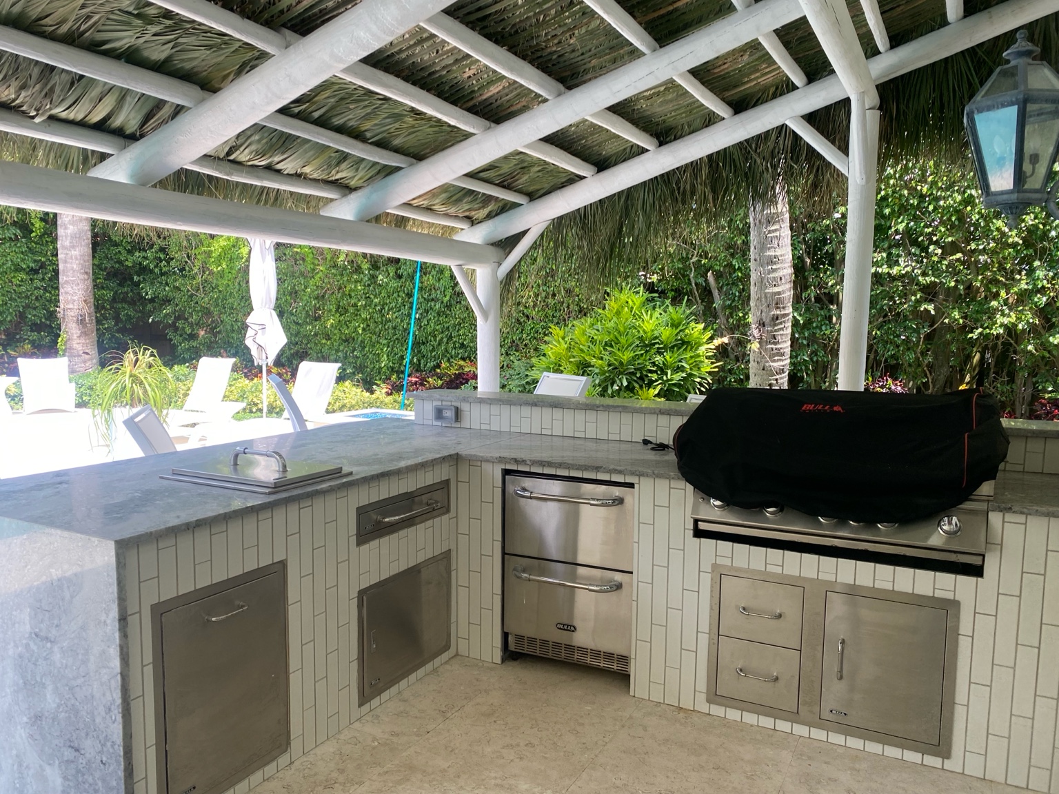 Tropical Tiki Huts project photo 9