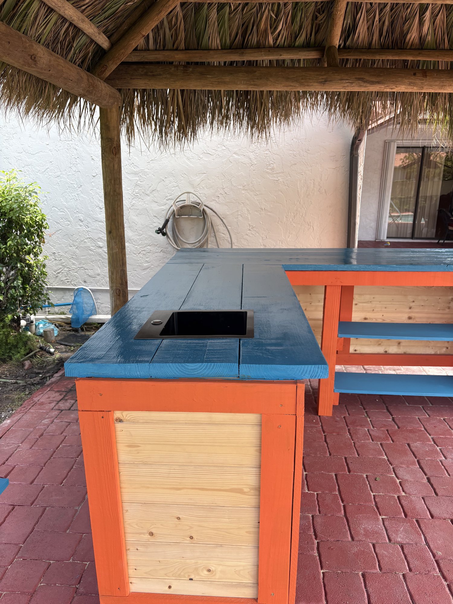 Tropical Tiki Huts project photo 14